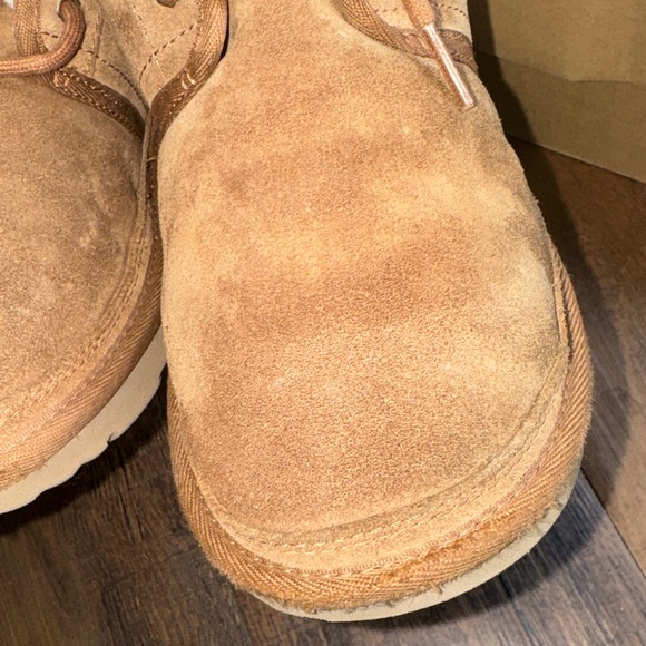 UGG Kids Neumell ll tan boots - Picture 13 of 16